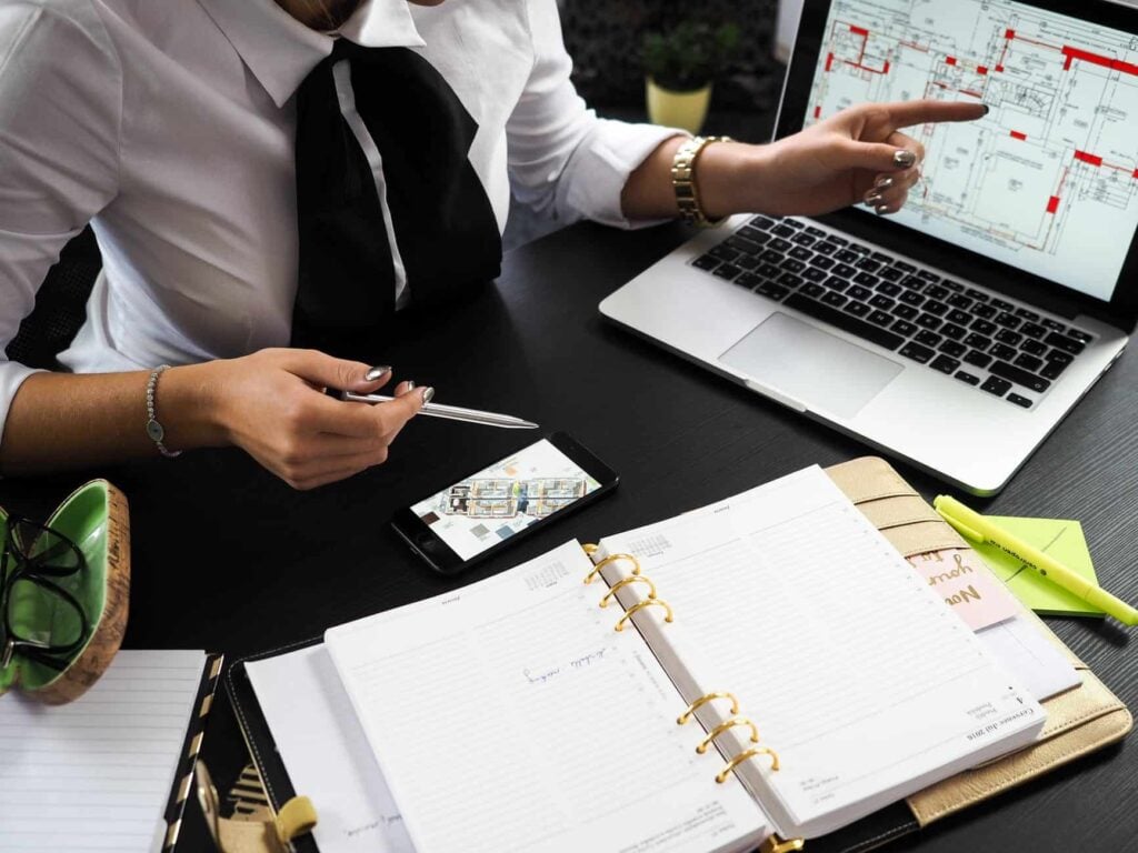 7 signs you need a CFO for your small business - The CFO Centre